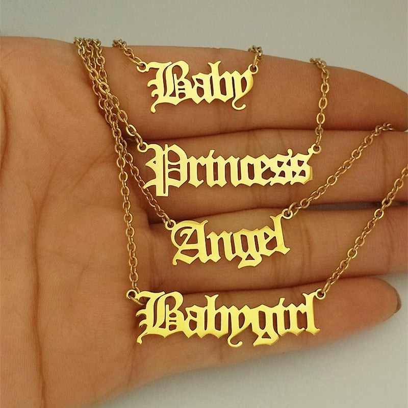 Name plate necklace